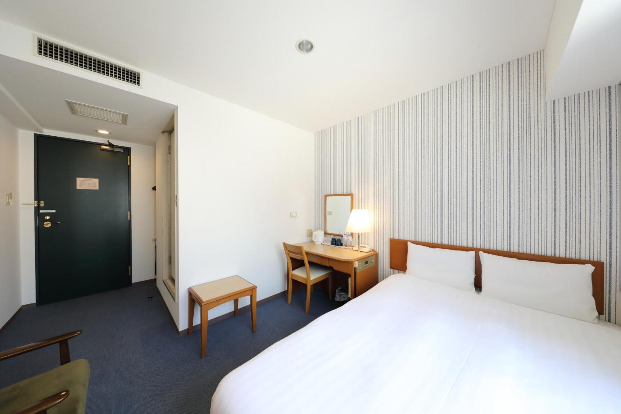 Smile Hotel Nihombashi Mitsukoshimae Токио Экстерьер фото